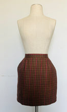 Load image into Gallery viewer, Reworked vtg 70s designer Evan Picone gingham mod skirt  small
